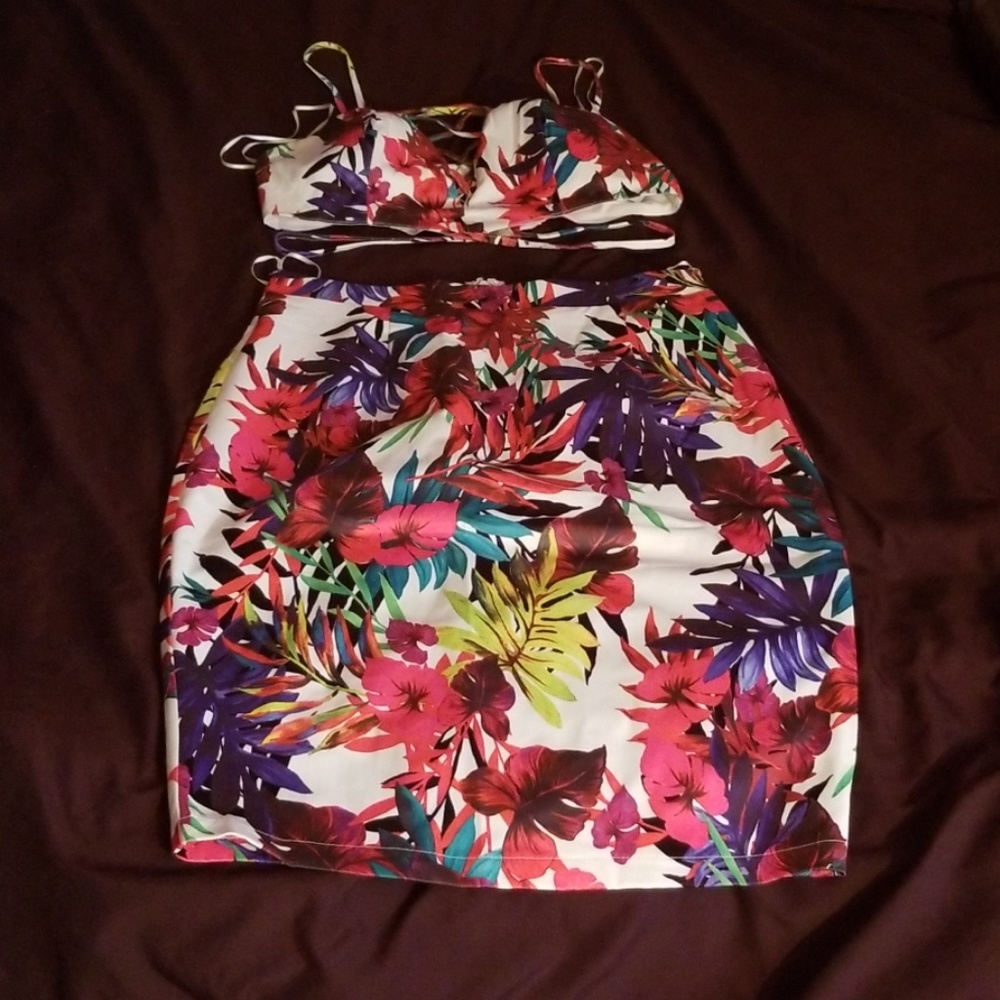 Multi colored pencil skirt set